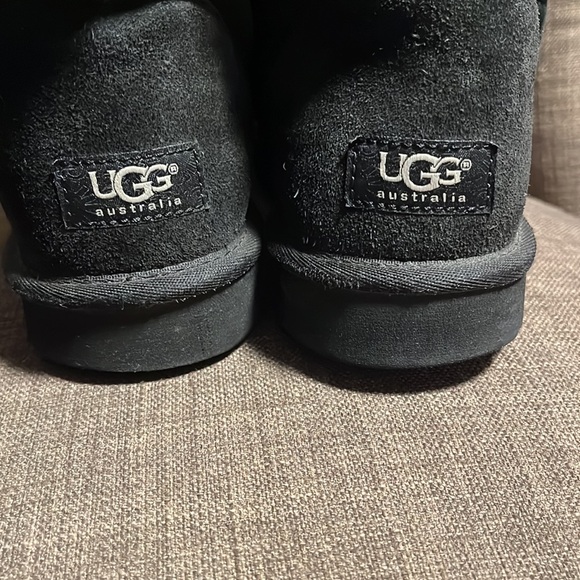 UGG Black Boots women's 10 - Picture 6 of 12